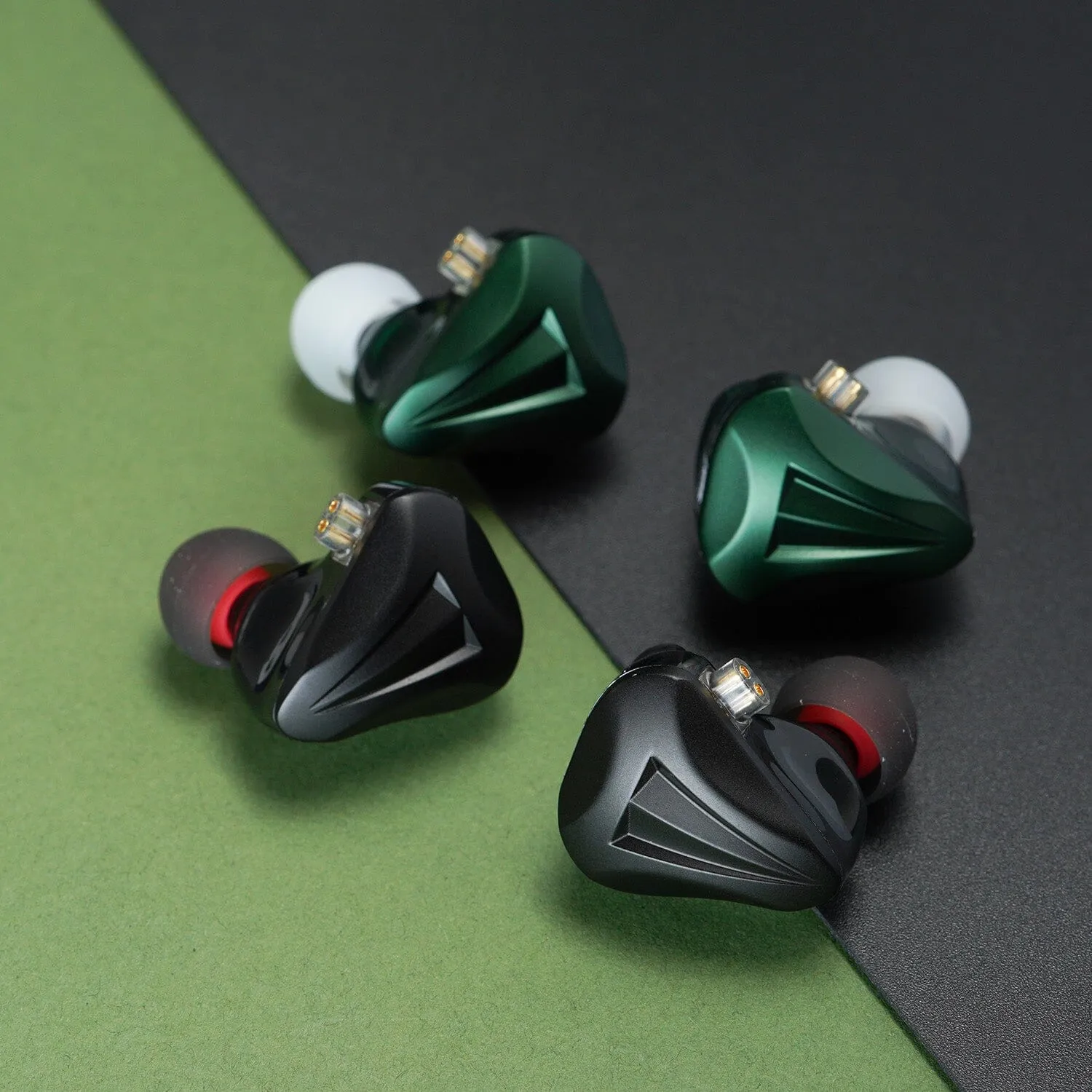 CVJ Freedom 1DD   4 BA In-Ear Monitors IEMs